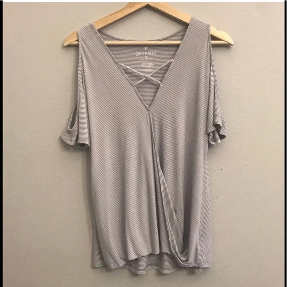 American Eagle gray cold shoulder shirt size small - Picture 1 of 7